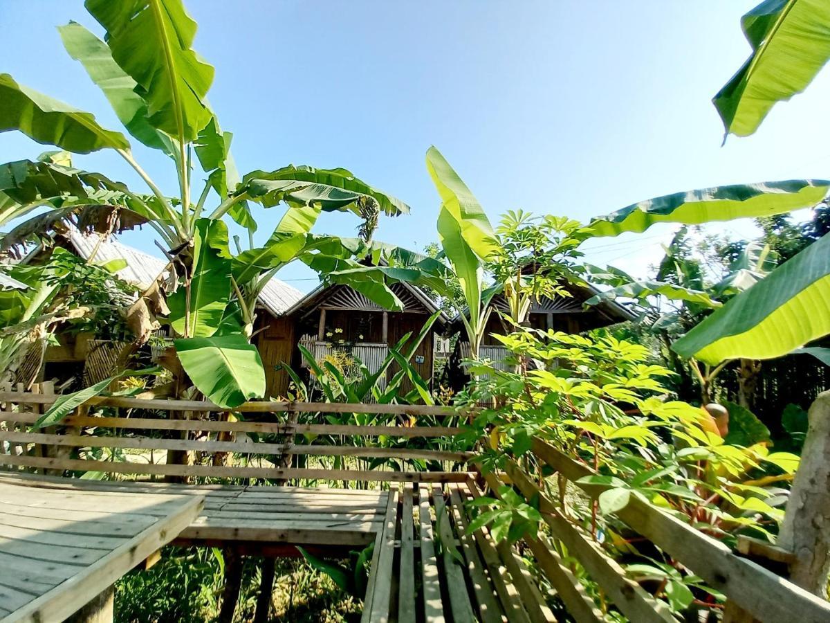 Hotel Banana Grove El Nido Esterno foto